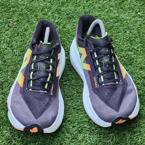 NEW BALANCE FUELCELL Rebel V4 - Mens Shoes - SIZE 9. D - Picture 2 of 10